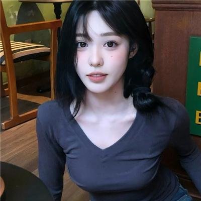偷偷接吻 高清封面