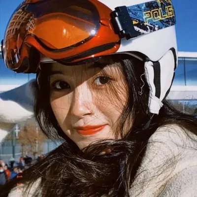 扭曲效应 高清封面